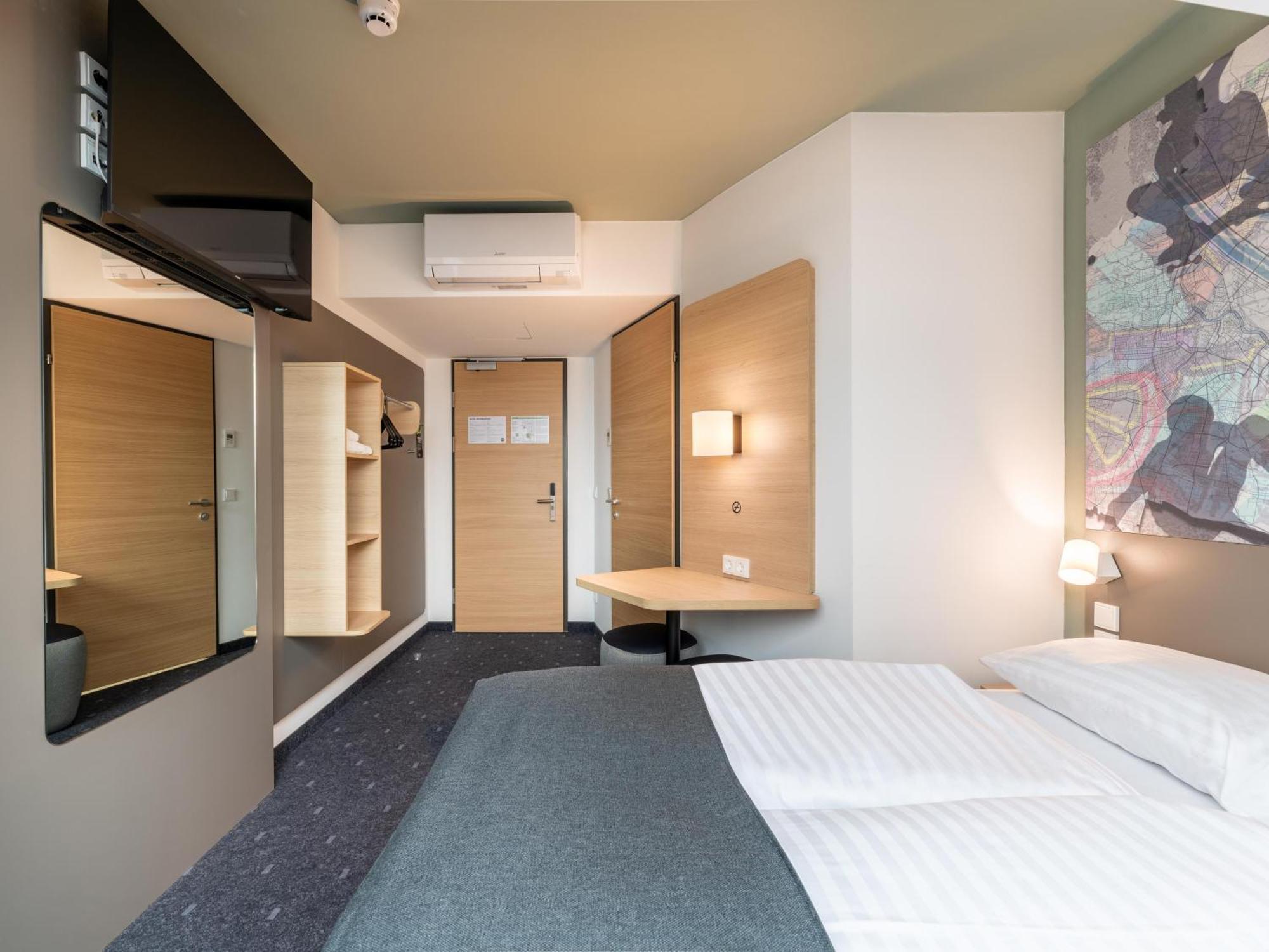 B&B Hotel Wien-St-Marx ภายนอก รูปภาพ