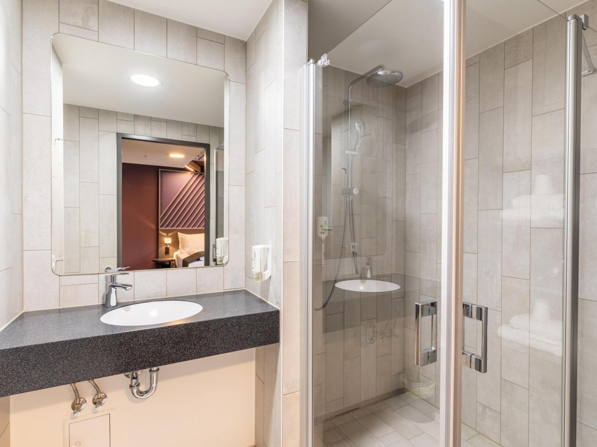 B&B Hotel Wien-St-Marx ภายนอก รูปภาพ
